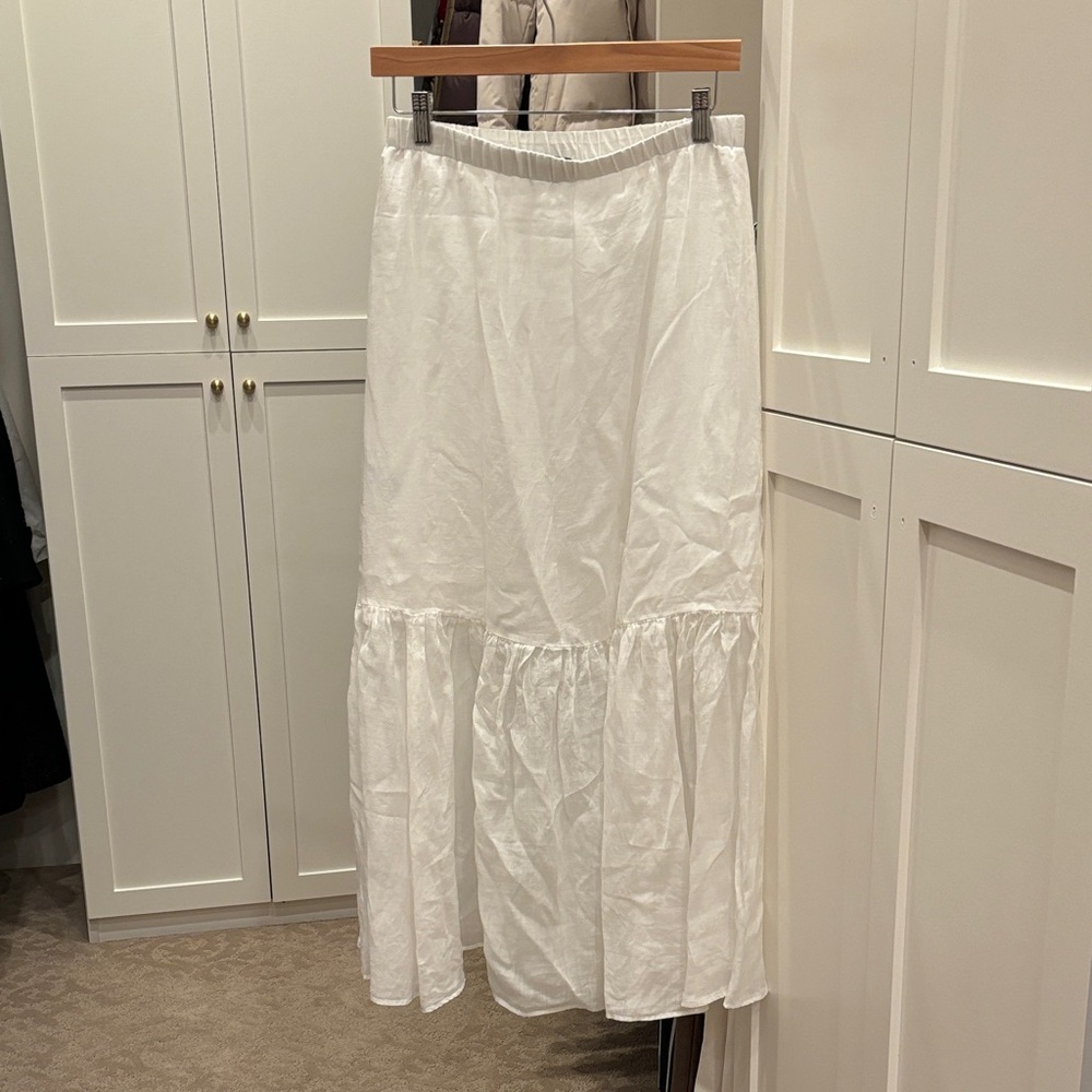 Banana Republic White Maxi Skirt